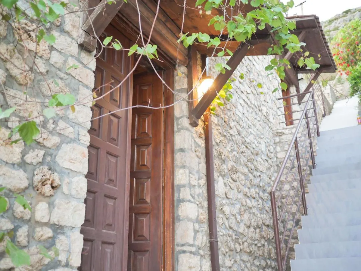 Seaside Duplex Stone Villa كيبارو 0*,